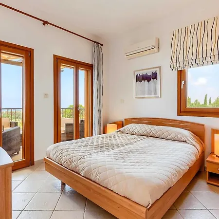 Villa Aphrodite Hills Elite 151 *
